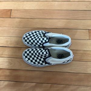 Kids checkered vans size 2